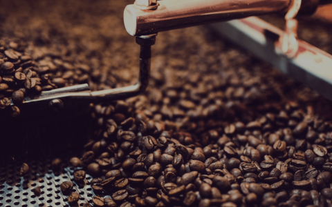 瑞幸咖啡脱离虎口，又入狼穴