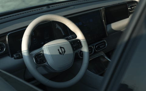 年销量冲击12万辆，零跑如何赚钱仍是必答题！