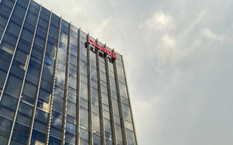 华米艰难独立，连续三个季度亏损何解？