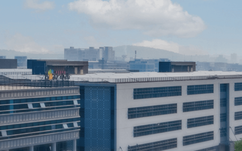 李一峰带着小熊电器想「突围」