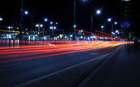 小马智行，何以破冰？