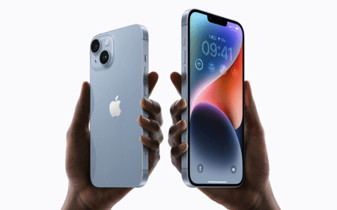 过去一年，苹果市值蒸发一万亿美元