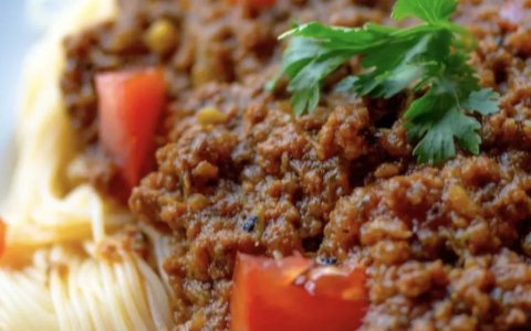 传统康师傅，如何战胜最强大的对手——时代？