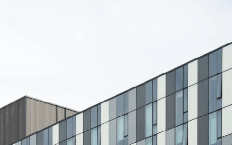 股价过山车后，华利集团近一年接待超3000次调研