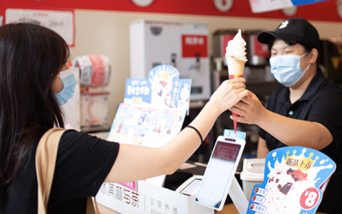 「平价之光」蜜雪冰城，盯上了日本年轻人