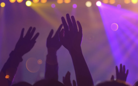 走红的董宇辉，失色的东方甄选