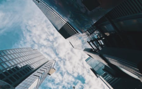 「困难行业」房地产，除了买房人都在支持