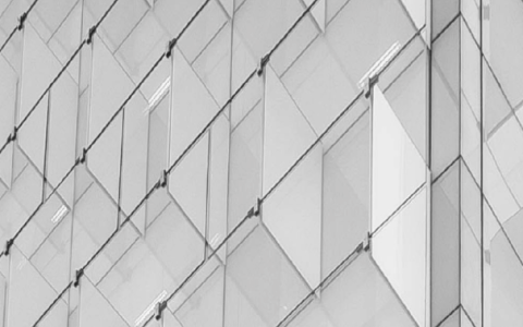 包凡倒在春风里