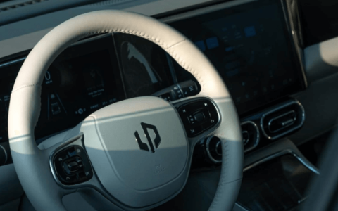 零跑汽车的2022：年亏51亿，还需要克服哪些挑战？