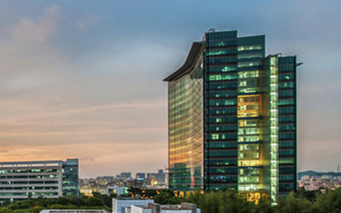 任正非战略坚定VS余承东战术灵活