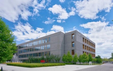 AI+软件，为什么可以看多用友？