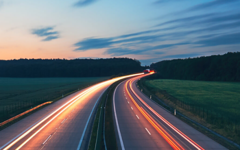 百度造车，极越出战?