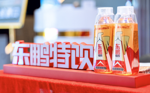 300亿饮料巨头等待第二曲线