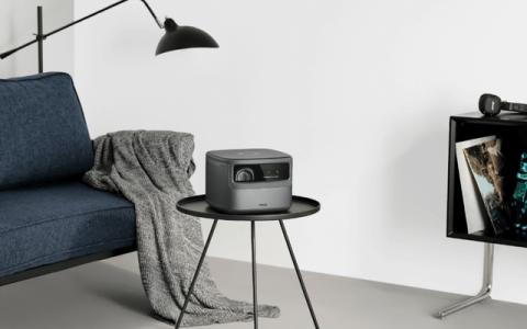 既有内讧也有外患，坚果投影还有未来吗？