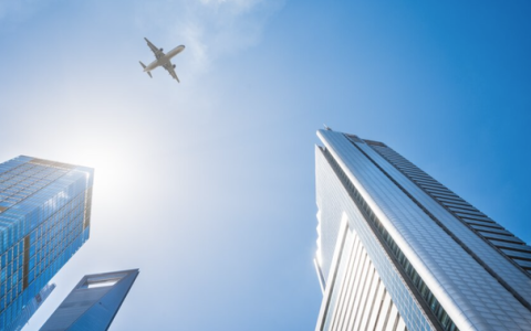 南京银行AB面：晋级重要银行VS频繁踩雷、罚单不断