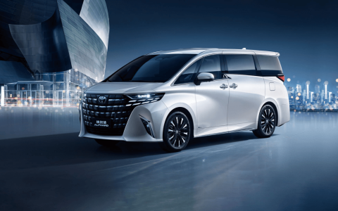 国产MPV即将普及，埃尔法迎来危机？