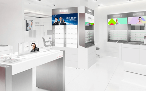 明月镜片的炸裂业绩，靠什么驱动？