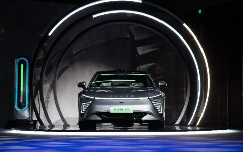 星纪元ES上市：22万标配空悬，续航超900km，奇瑞卷起来了