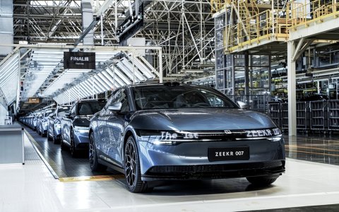 极氪007今日上市，22万+800V架构，今年最后一“卷”？