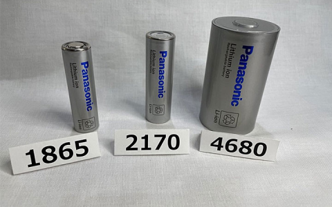 为什么有头有脸的车企都在自研电池？