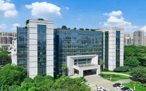 年入百亿的保健酒老大四面出击，是不是有些「贪杯」了？