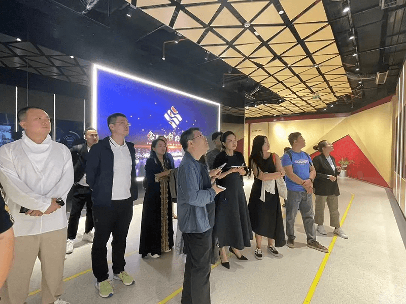 对话秦朔：全球化新格局，中企出海如何抢占高地？
