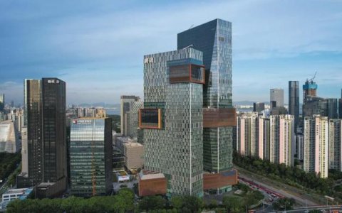 腾讯：高质量的业绩暂时无法解救低垂的市值