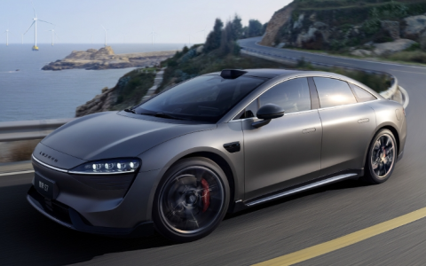 激活智界S7，华为来真的