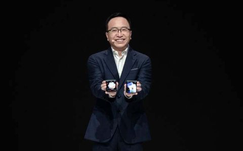 梦想小巨幕，荣耀Magic V Flip正式登场，售价4999元起