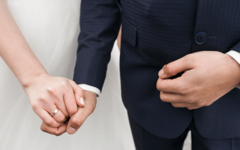 特步千金与七匹狼公子完婚，福建豪门为何总爱联姻？