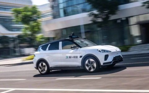 萝卜快跑来了，1000万网约车司机还能跑多久？