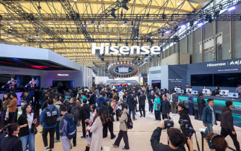 海信激光电视探索X1亮相AWE 2025 重塑家庭观影新标准