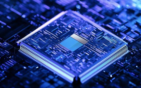 四巨头混战AI，谁将主宰下一个十年？