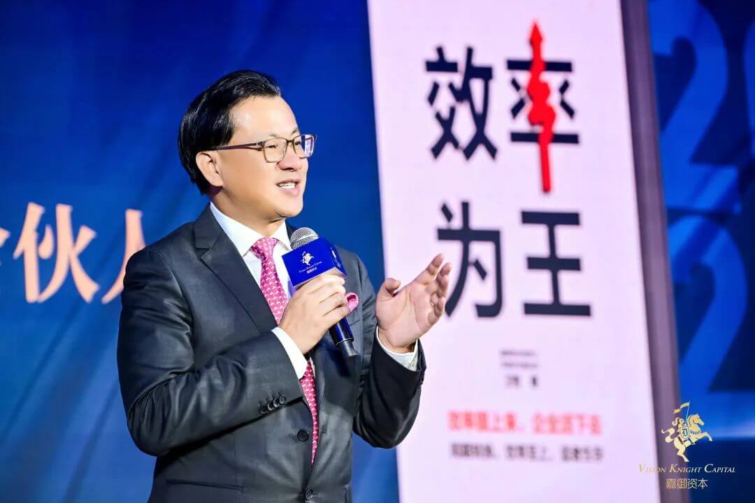 对话嘉御资本卫哲：新茶饮已从「规模狂欢」转向「效率战争」