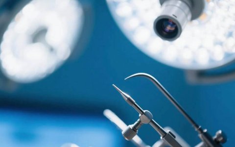 穿越周期，眼科企业谁抢滩上岸？