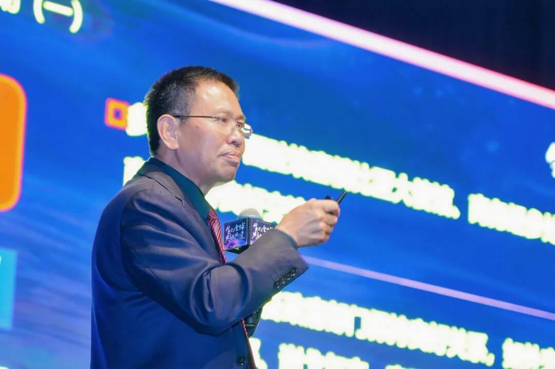 16小时，1300人，20000字演讲精华，新加坡出海峰会聊了什么？