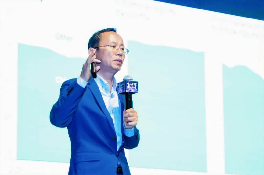 16小时，1300人，20000字演讲精华，新加坡出海峰会聊了什么？
