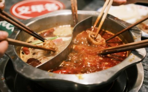 五年间累计亏损超13亿，呷哺呷哺「不好吃了」？