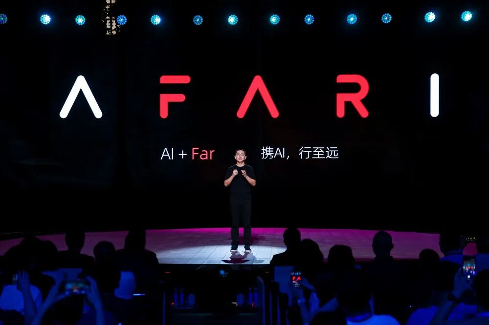 李书福联手印奇「搞事」，再造一个「华为车 BU」?