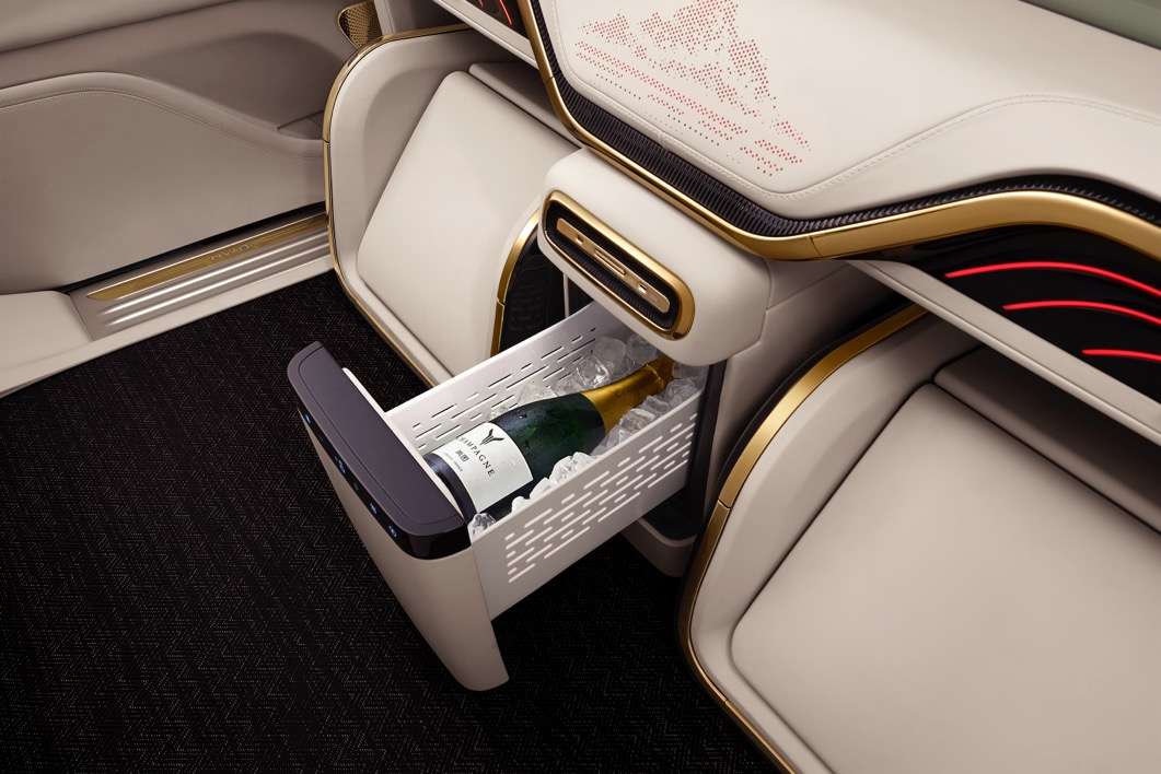 中国企业家的“终极答案” 岚图梦想家山河70.99万元上市