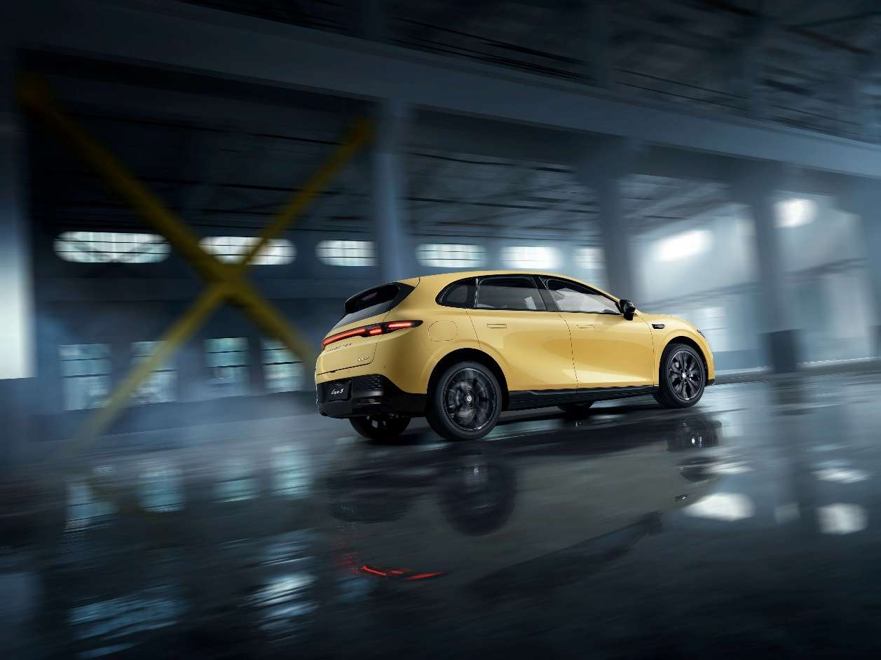 零跑Lafa5正式上市 以“五大硬核实力”开启品牌个性化新篇章