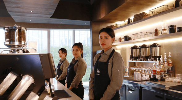 从财务造假到开出2.6万家门店，瑞幸能重返华尔街吗？