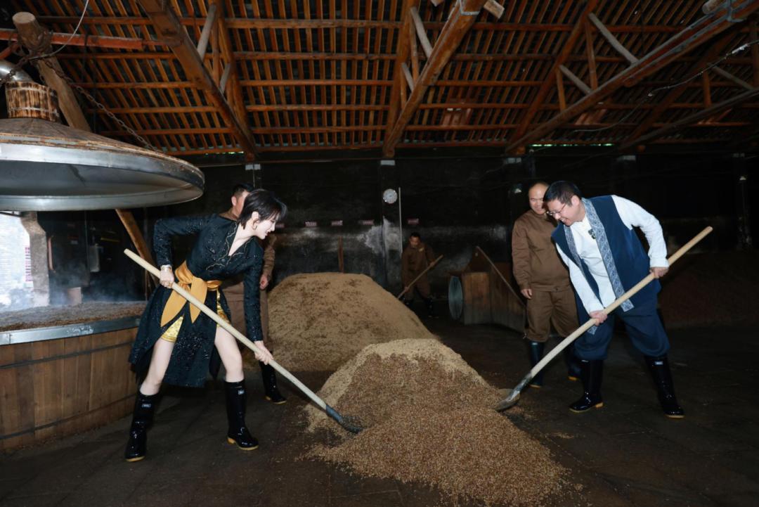 李渡&姚安娜，千年酒坊想酿出“年轻味”