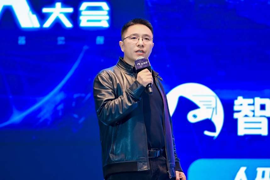 人形機器人落地干貨硬核輸出，首屆具身智能峰會，燃爆了！