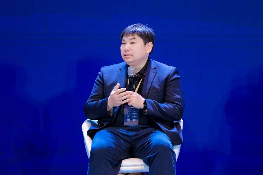 人形機器人落地干貨硬核輸出，首屆具身智能峰會，燃爆了！