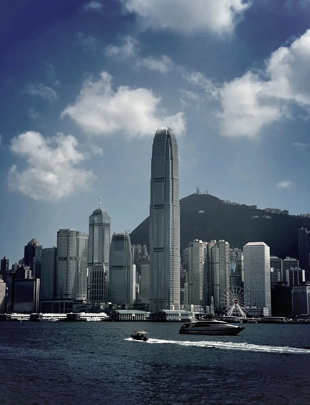 加华资本捐赠500万港元驰援香港救灾