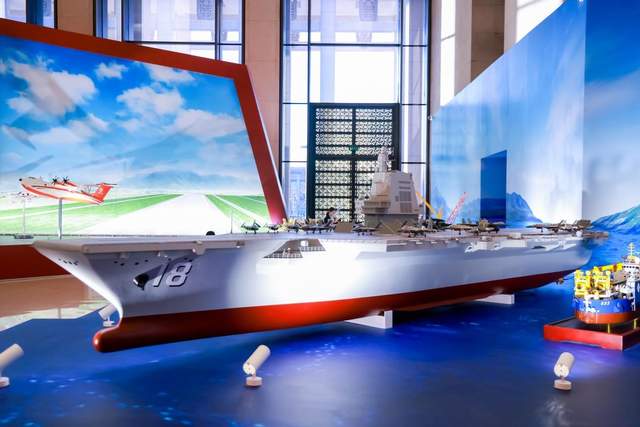 中国制造“十四五”成就展开幕 问界M9成为唯一入选新能源汽车