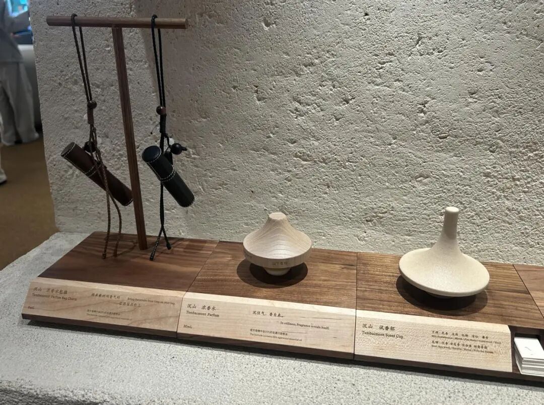 不差钱的中女们,正在捧出包界「老铺黄金」?