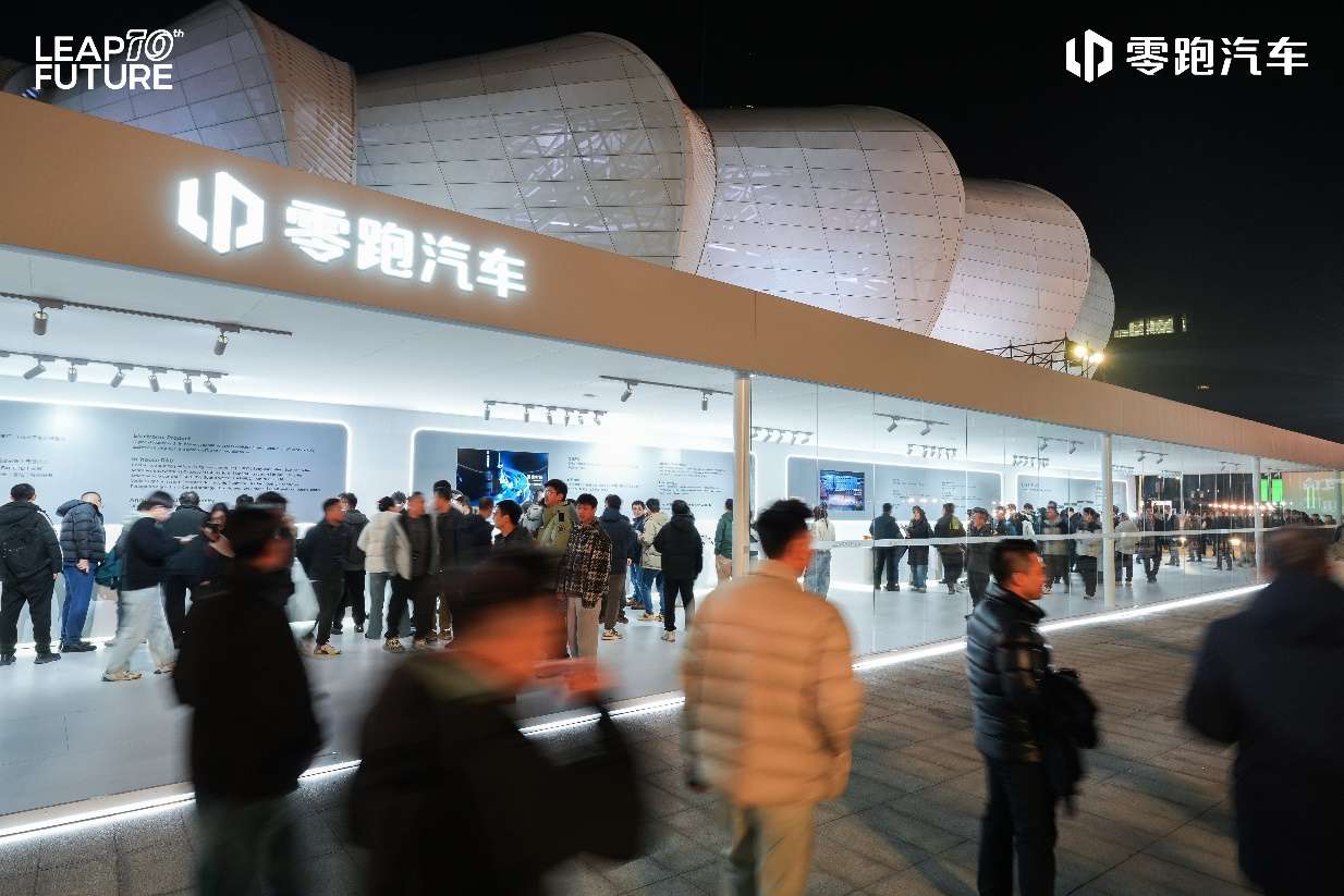 十年技术长跑迎来全面收获期，零跑十周年交出超硬核成绩单