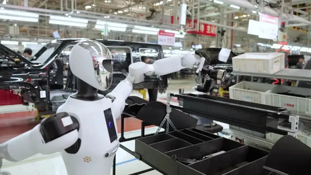 银河通用拿下工业最大订单,拆解千台机器人落地背后的真功夫